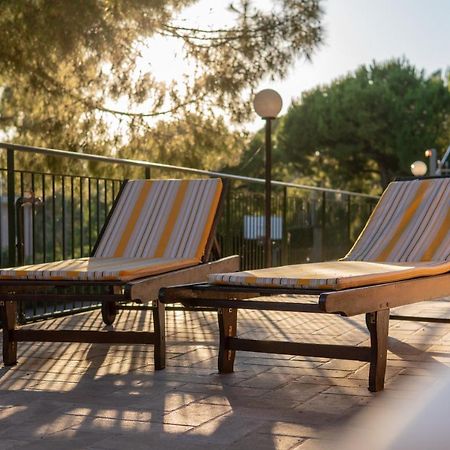 Hotel Officine Bordighera Exterior foto